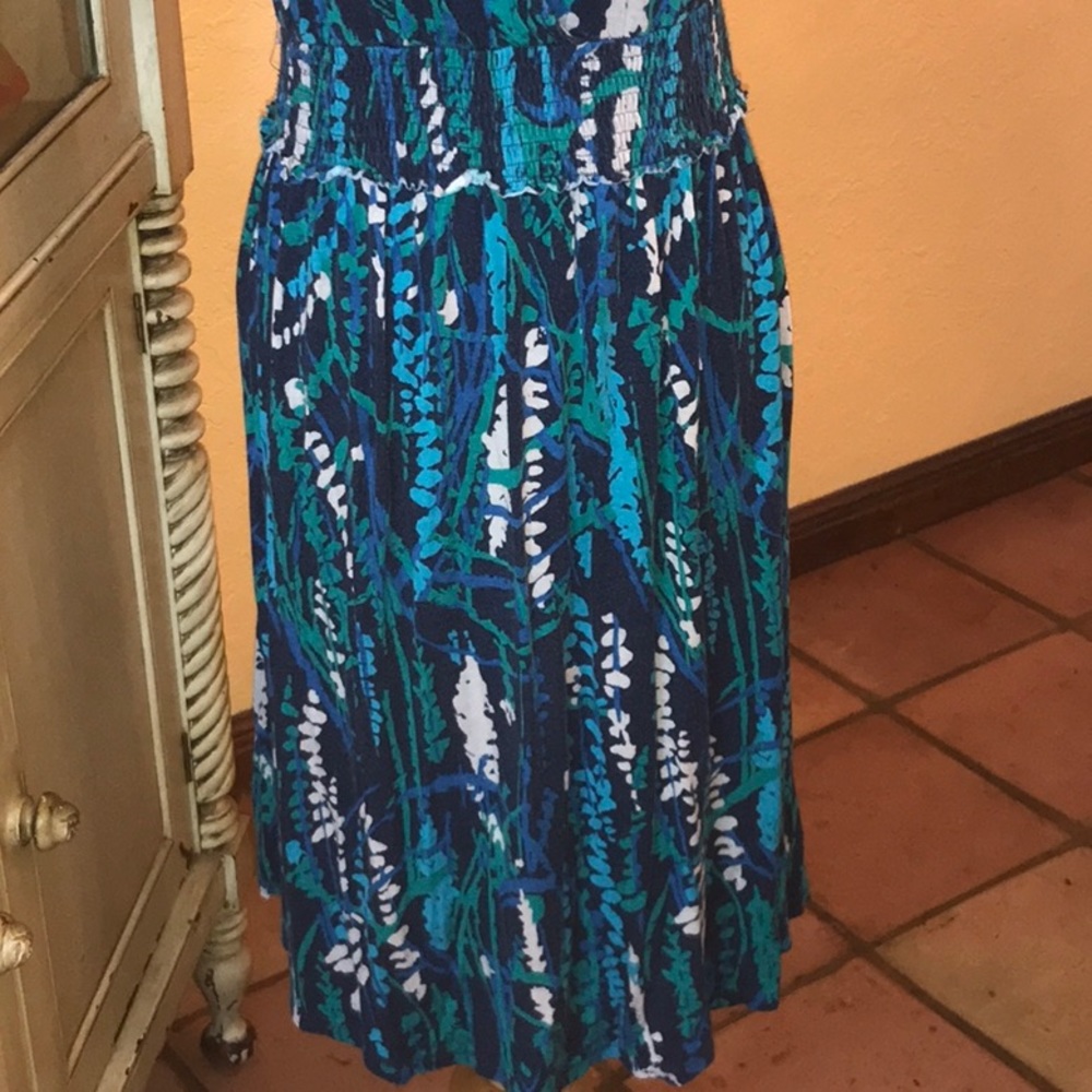 Dress - Picture 2 of 7